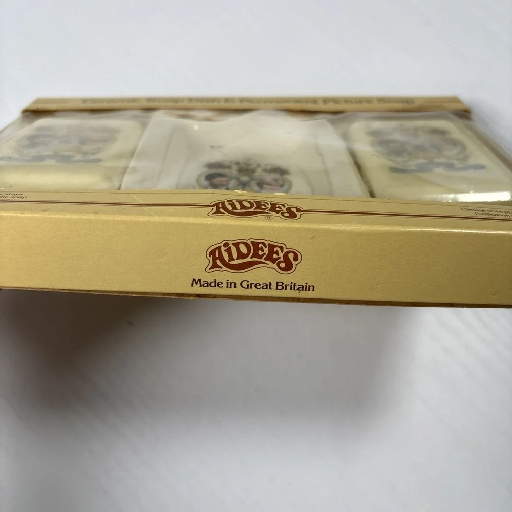 Vintage Aidees Princess Diana Prince Charles Soap Dish Permanent Picture NEW